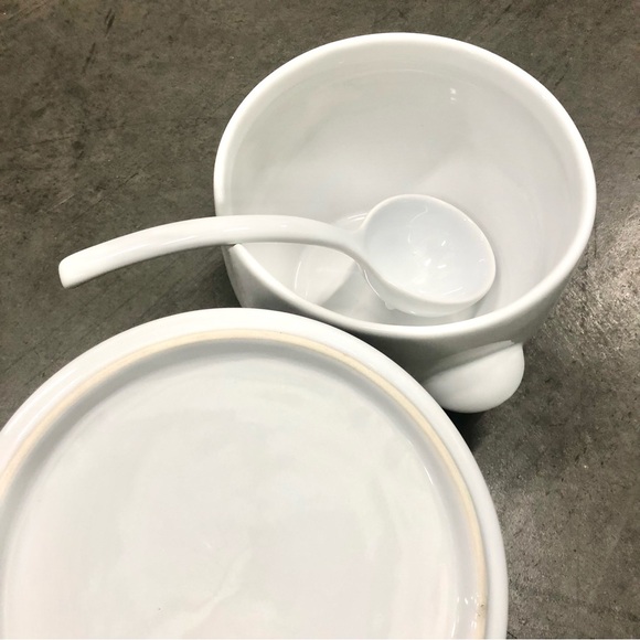 Pottery Barn Great White Soup Tureen NWT - Picture 5 of 6